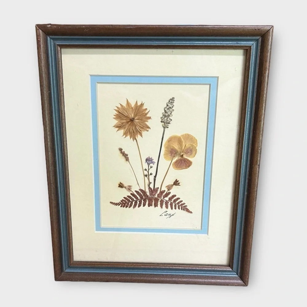 Vintage dried flower cottagecore  picture by Caryl A. Pohland 8x10